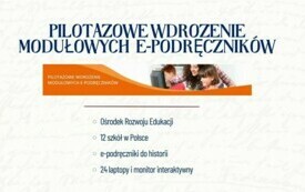 Na zdjęciu prezentacja działań szkoły.