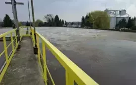 Zdjęcie przedstawia zbiornik wodny