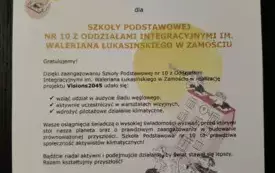 Na zdjęciu dyplom.
