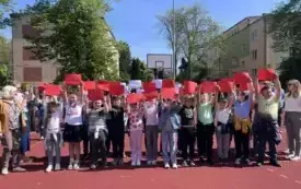 Na zdjęiu prace dzieci.