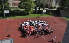 Na zdjęiu prace dzieci.