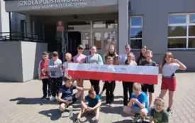 Na zdjęiu prace dzieci.