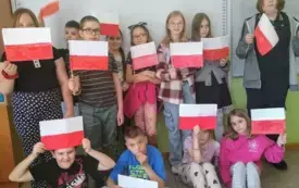 Na zdjęiu prace dzieci.