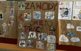 Na zdjęciu plakat przedstawiajacy święta majowe.