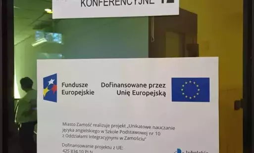 Na zdjęciu nazwa projektu