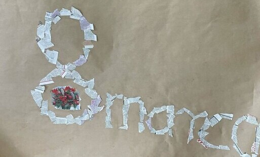Na zdjęciu napis