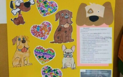 Zdjęcie przedstawia plakat akcji charytatywnej.
